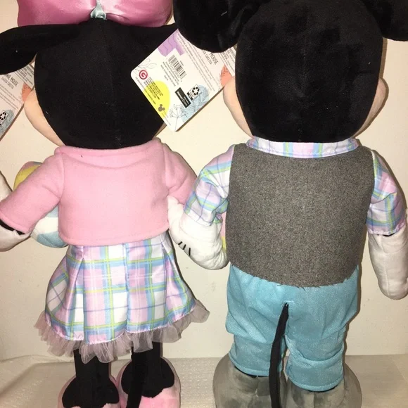 2021 Mickey & Minnie Standing Easter Greeters